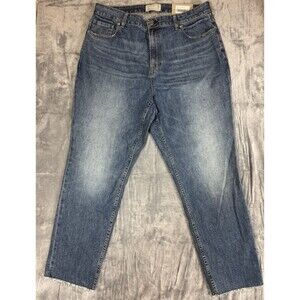 NWT Everlane Curvy Cheeky Jeans Women’s Size 34 (29.5 Inseam) Blue Raw Hem